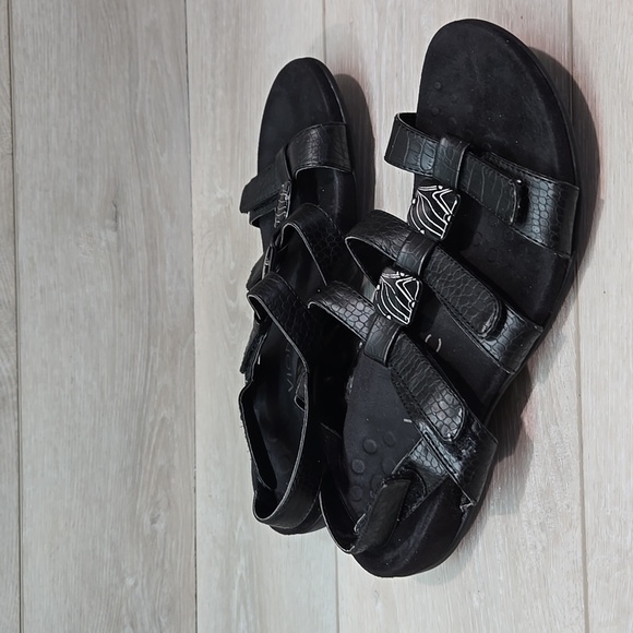 Vionic Women Amber Leather Sandals shoes flats sz 8 - Picture 2 of 12